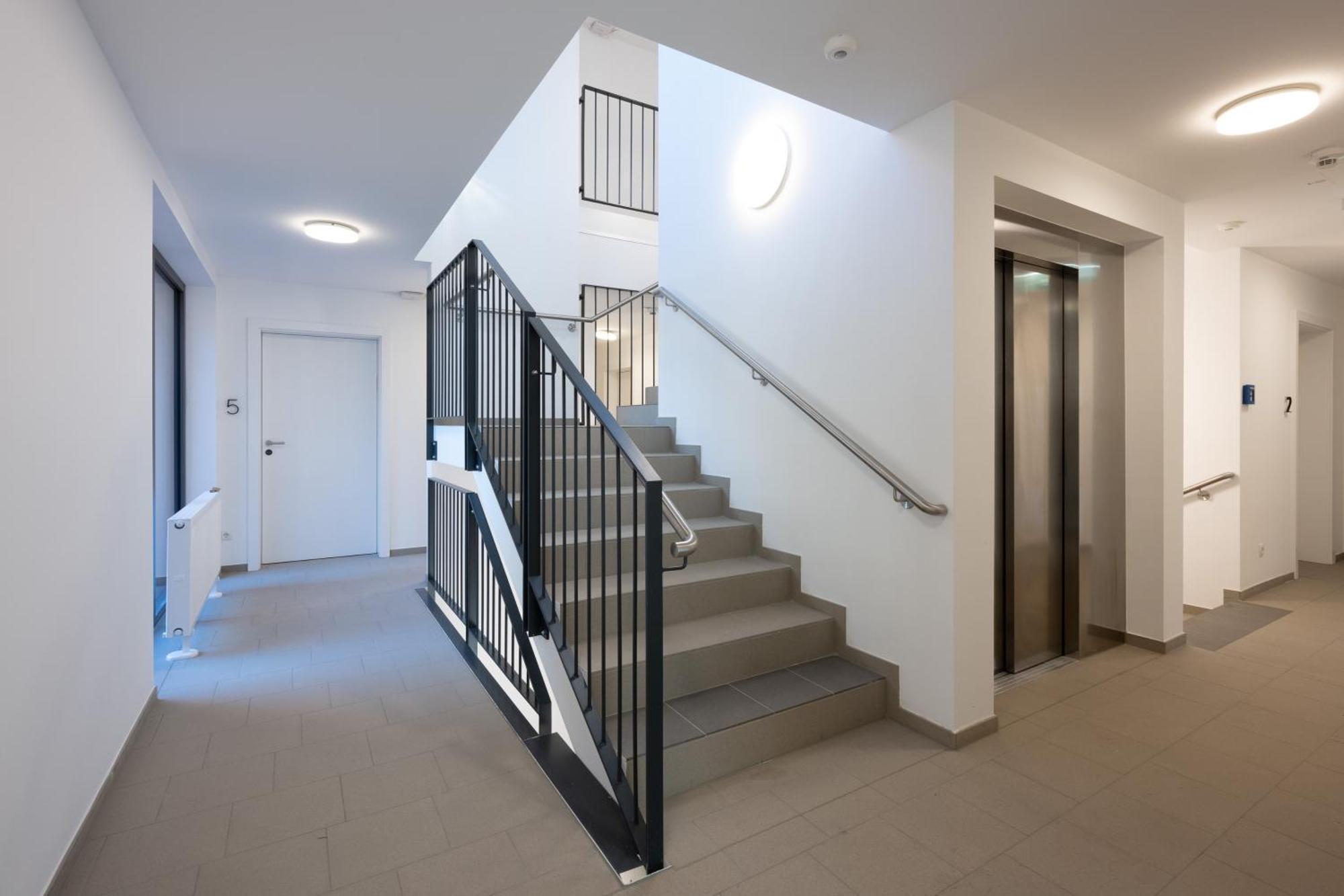 Arbio I Urbanstay Serviced Studios & Apartments Graz Ngoại thất bức ảnh